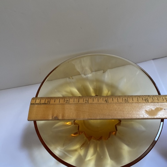 Vintage Amber bowl. - Picture 3 of 8